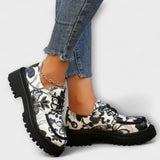 Mocasines elegantes retro con hebilla metálica de Anna, ligeros para el verano.