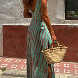 Bianca – Vestido con Diseño Audaz y Escote Profundo