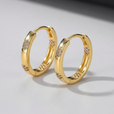 Pendientes de oro con diseño floral