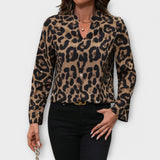 Blusa casual con estampado de leopardo