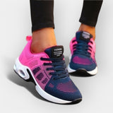 Kristýna: Zapatillas urbanas elegantes para tu comodidad