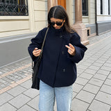 Elisa - Ylellinen lyhyt takki