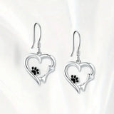 Brisia™ | Pendientes de plata con forma de corazón y huella