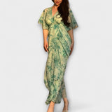 Lana - Vestido floral elegante con cuello en V