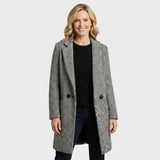 Greta | Abrigo con diseño estructurado en blanco y negro