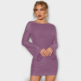 Vestido de lentejuelas sin espalda y manga larga