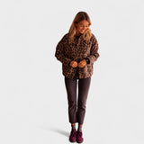 Rosa - Abrigo moderno de estampado de leopardo