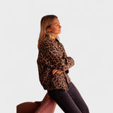 Rosa - Abrigo moderno de estampado de leopardo