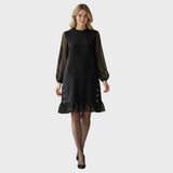 Věra| Vestido con mangas de tul y detalles metálicos